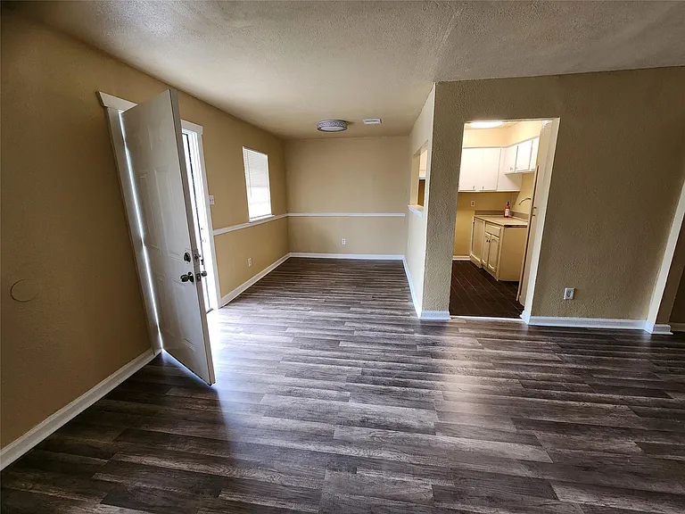 4311 Yellowstone Blvd #4 — Photo 8