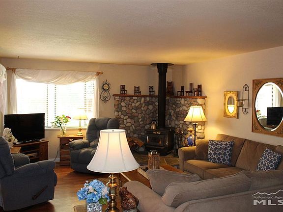 2nd image of 1125 Kingsley Ln
