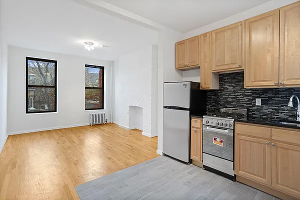 Rented by Compass | media 12