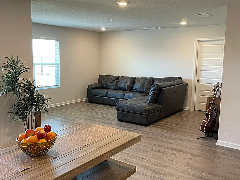5240 Peach Dr — Photo 25