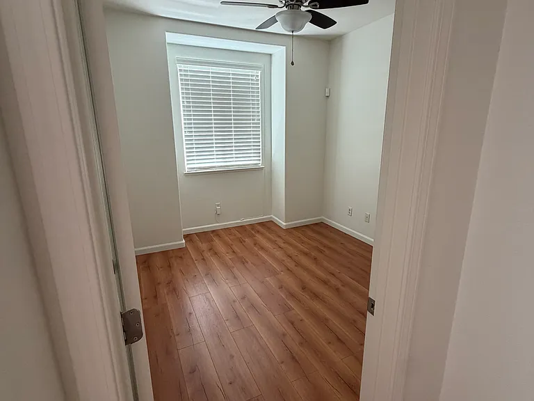 10939 Honeysuckle Way — Photo 6