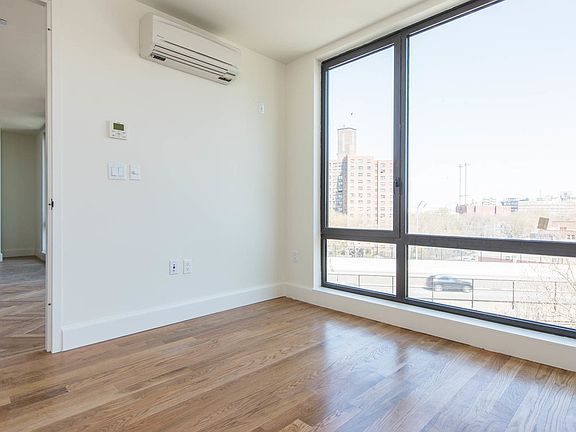2nd image of 1 Duffield St #343