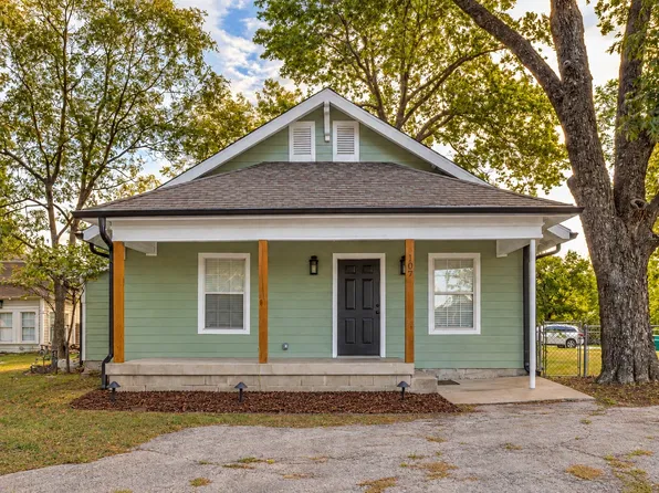 107 E Jackson Ave S, Sapulpa, OK 74066