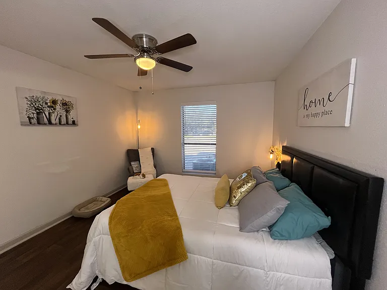 The Park @ Live Oak Apartments — Photo 31