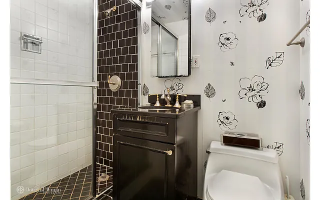 Sold by Douglas Elliman | media 18