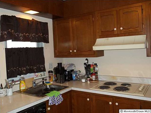 1st image of 282 Huntington Drive #B
