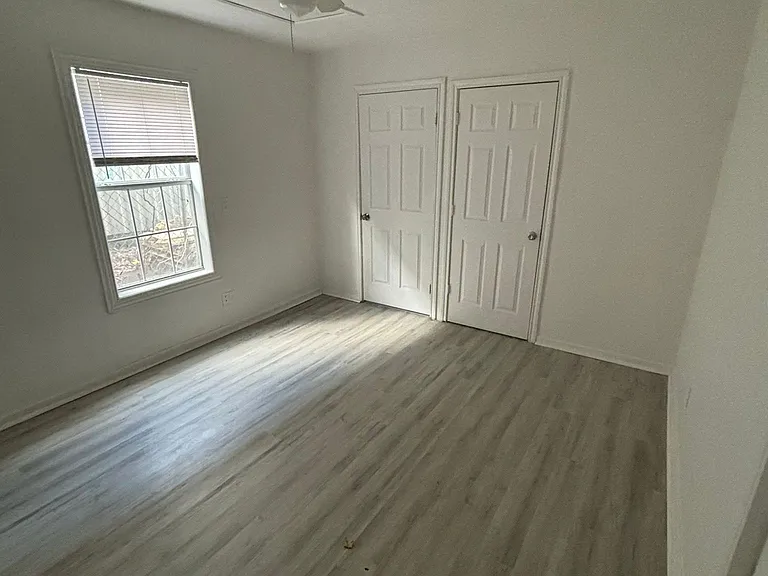 1723 Oak Knoll Dr #6 — Photo 6