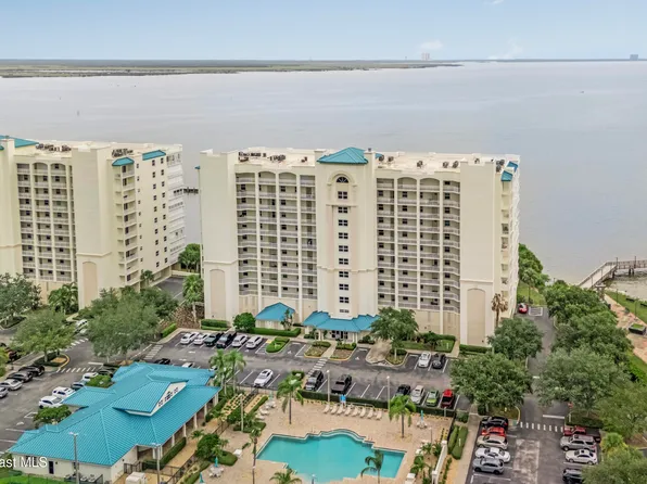 7 Indian River Ave APT 406, Titusville, FL 32780