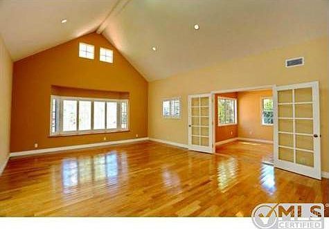 3rd image of 5727 Beckford Ave