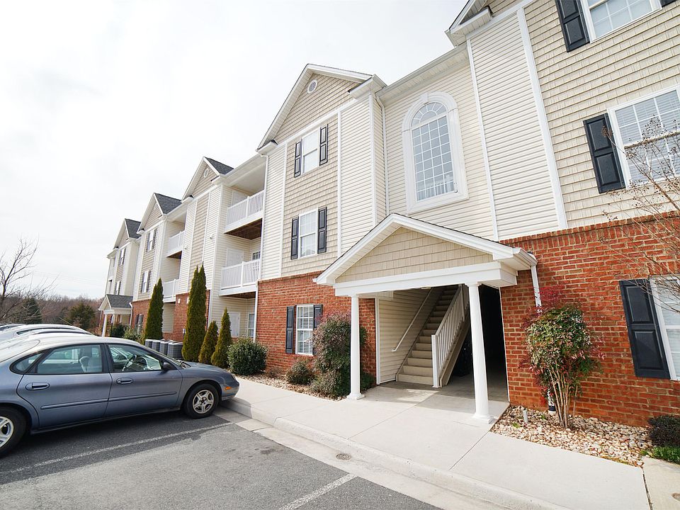 1st image of 103 Capital St Unit 202