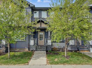 385 Orchards Blvd SW, Edmonton, AB T6X2E1