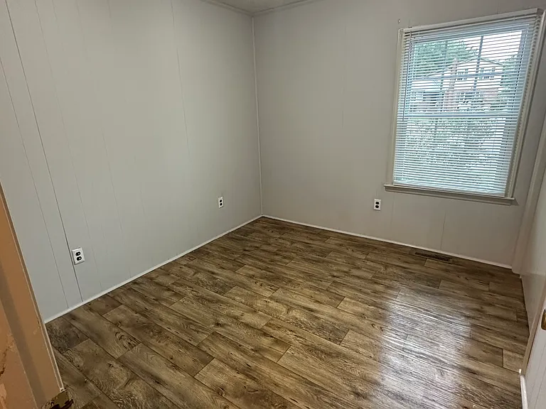 117 Loispaul Cir — Photo 8