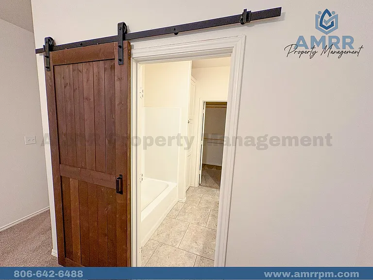 5523 Lehigh St — Photo 10
