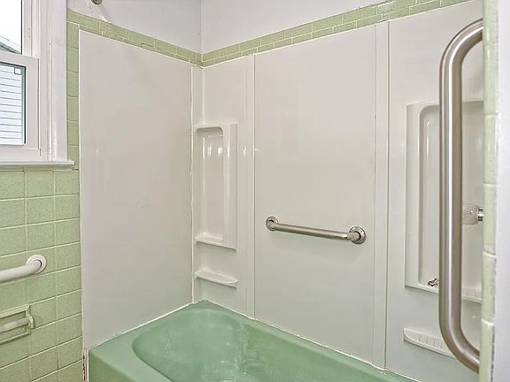 5th image of 106 Tampa Ave Floor 1