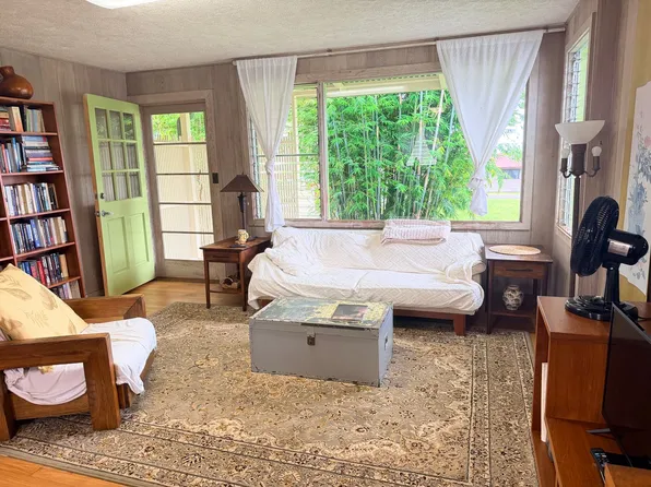 1218 Haihai St, Hilo, HI 96720