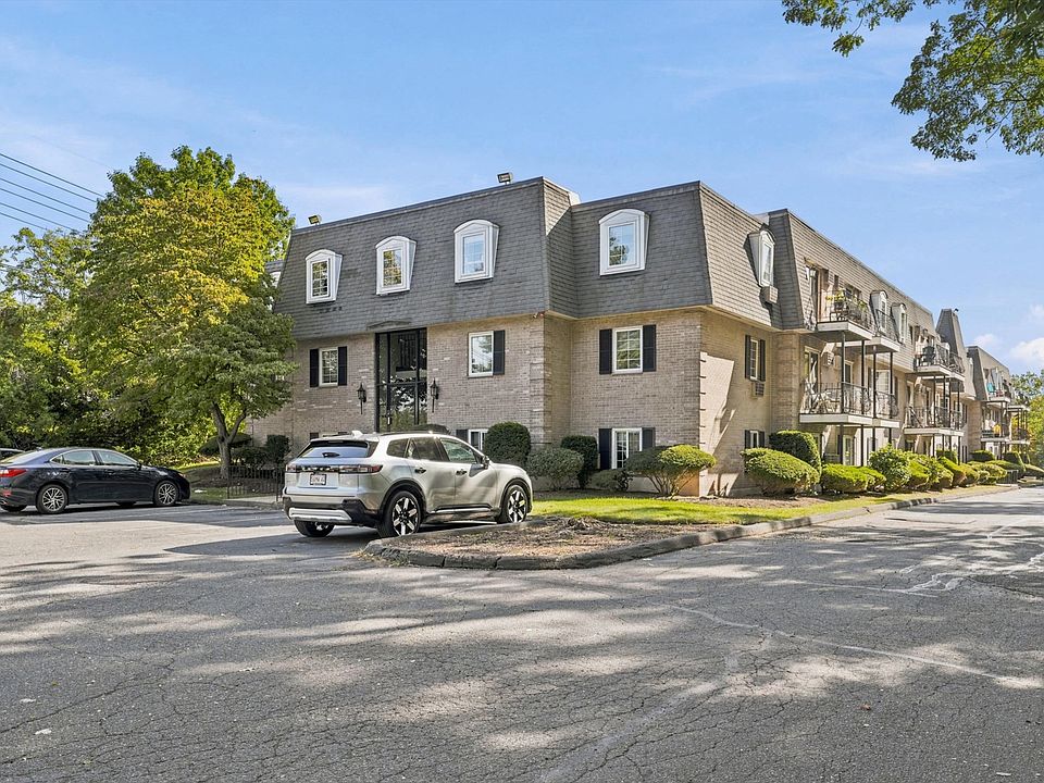 1st image of 500 Northshore Rd APT 11A
