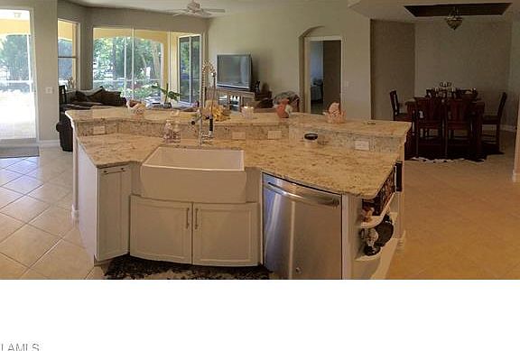 2nd image of 11041 Harbour Yacht Ct Unit 101
