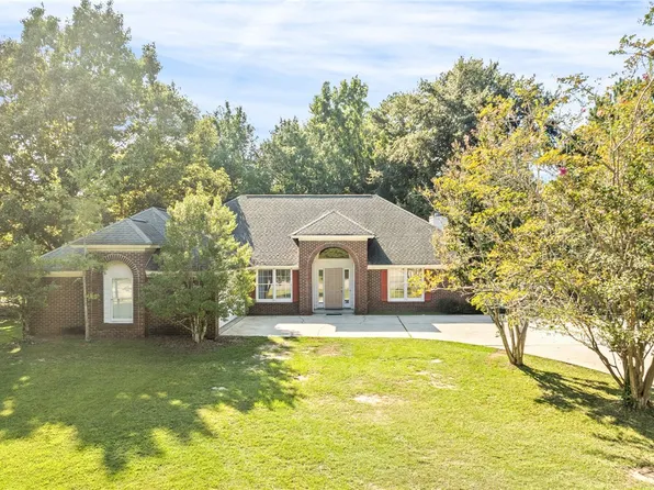 1095 E University Dr, Auburn, AL 36830