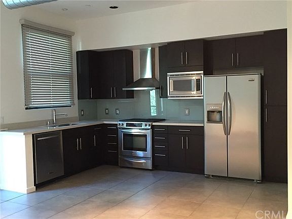 3rd image of 133 The Promenade N Unit 435