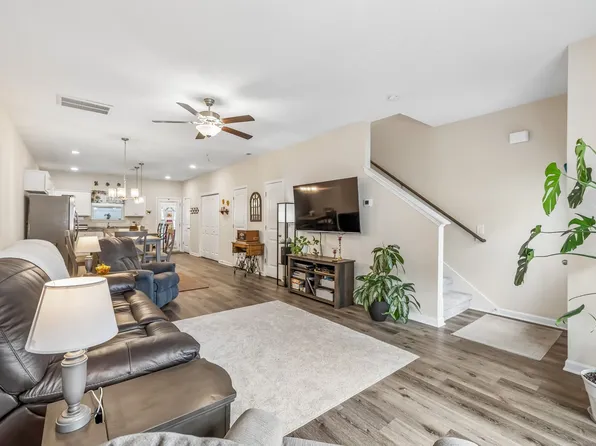 523 Moshe Flam Pl, La Vergne, TN 37086