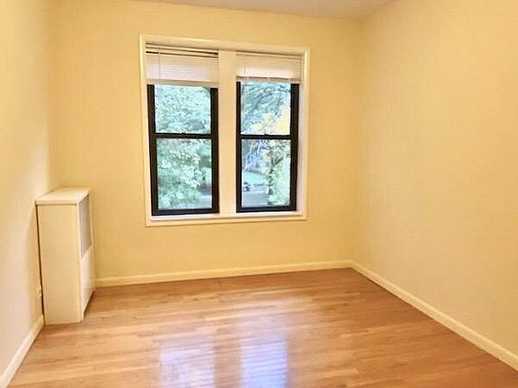 3rd image of 18-19 Ditmars Blvd #3AA
