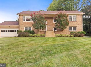 11964 Autumnwood Ln, Fort Washington, MD 20744