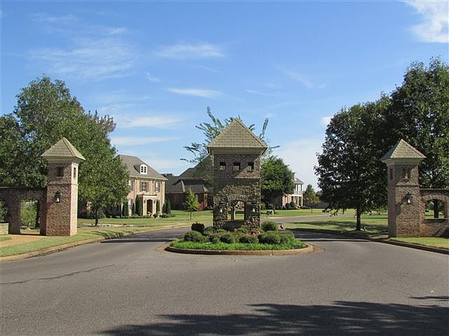 4067 Robinson Xing, Olive Branch, MS 38654 | Zillow
