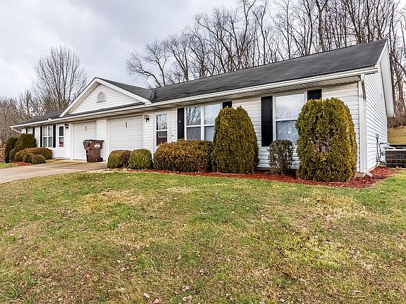 3rd image of 26 Brook Run Ct