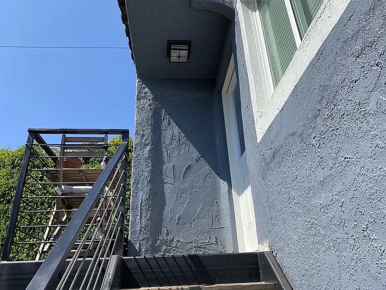 Fountain Ave — Photo 17