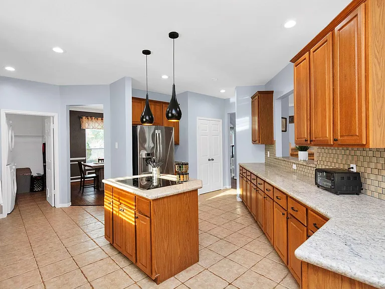 19722 Cherry Oaks Ln — Photo 14