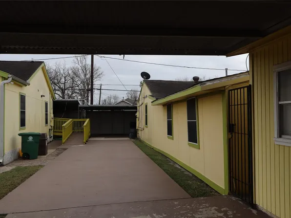 7975 Booker St, Houston, TX 77028