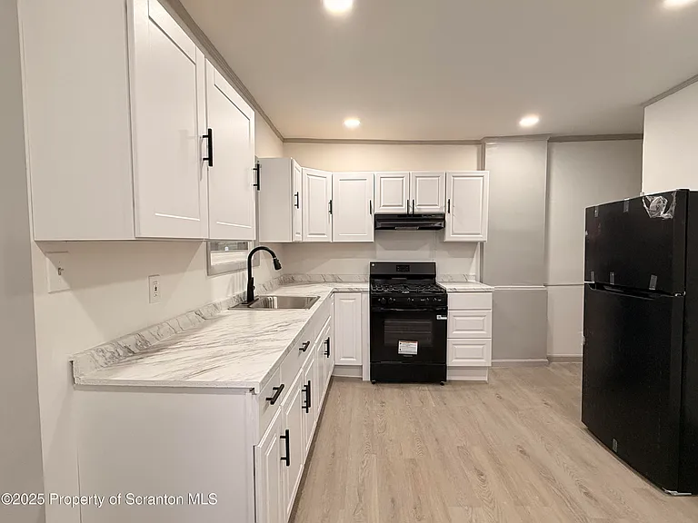 1220 Dartmouth St #L — Photo 6