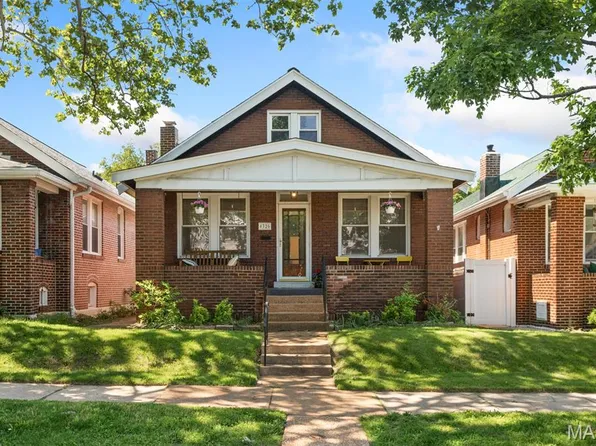 4326 Wyoming St, Saint Louis, MO 63116