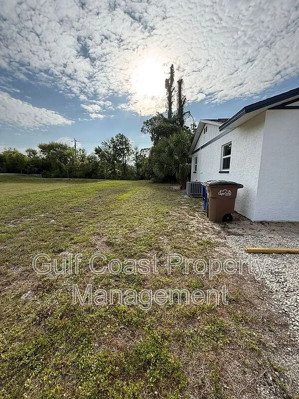 1 bed, 1.0 bath, 732 sqft, $1,000 — Photo 3