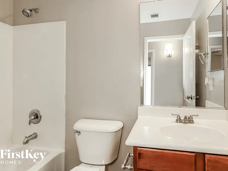 1222 W Jersey Way — Photo 13