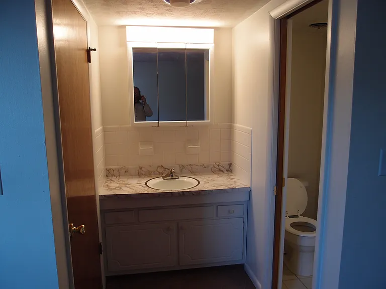 Guion Creek Apartments — Photo 24