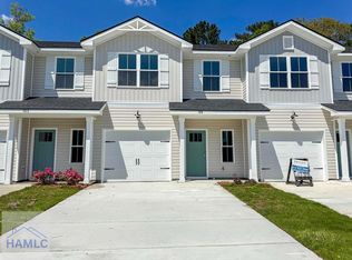 99 Beaumont Dr, Hinesville, GA 31313