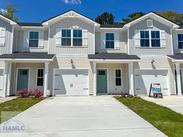 99 Beaumont Dr, Hinesville, GA 31313