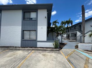4712 SE 5th Pl, Cape Coral, FL 33904