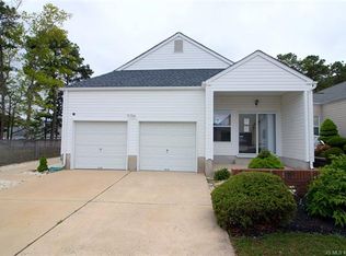 76 Summerhill Dr, Manahawkin, NJ