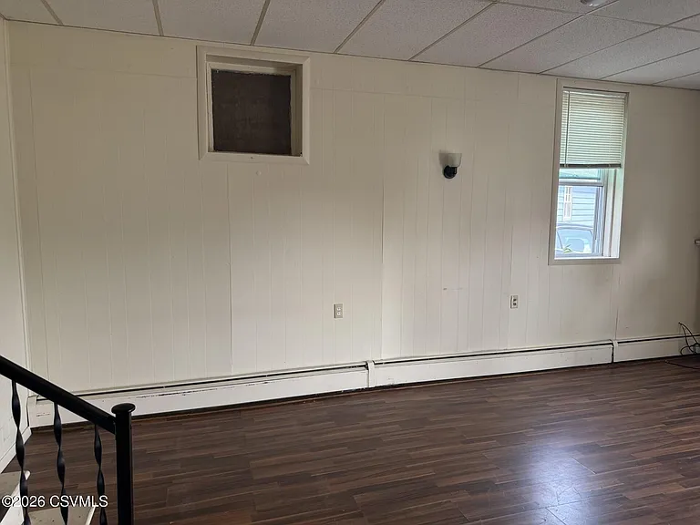 332 Fair St — Photo 5