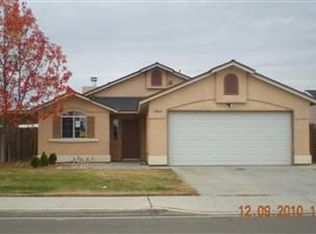 2812 Evergreen St, Selma, CA 93662