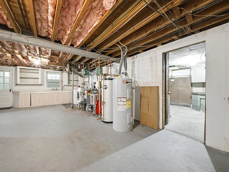 345 Coolidge Ave — Photo 31