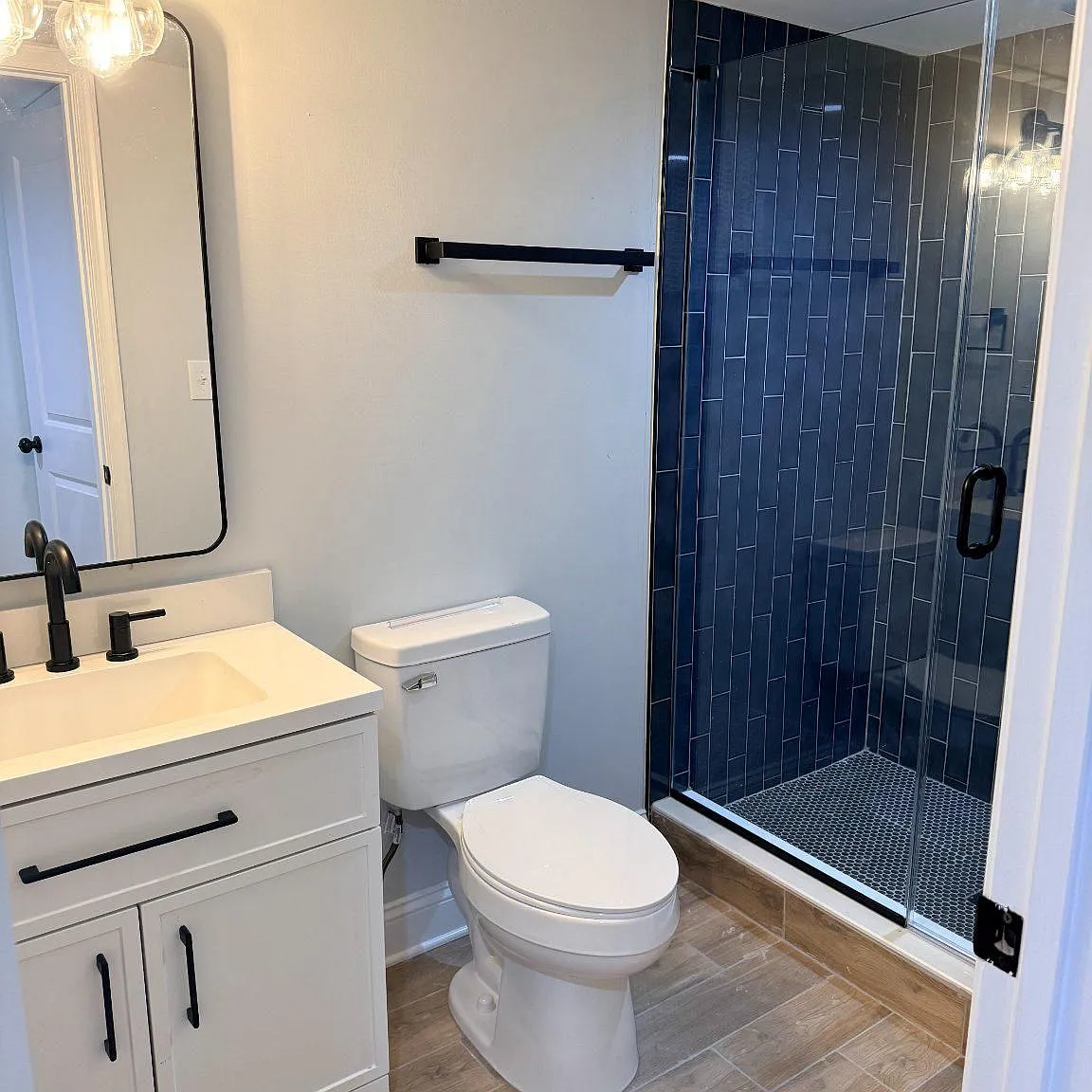 6 bed, 5.5 bath, 1340 sqft, $3,200 — Photo 4