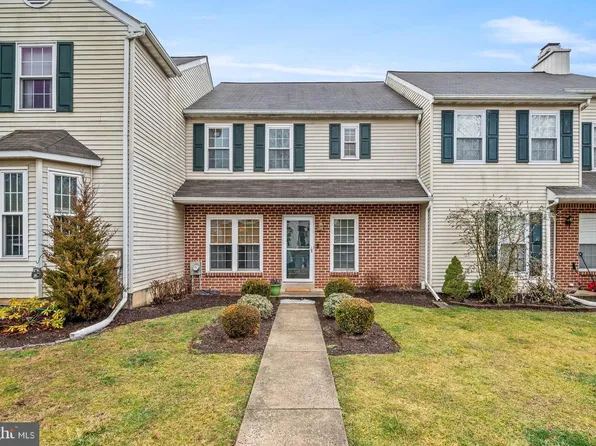 69 Aspen Way, Schwenksville, PA 19473