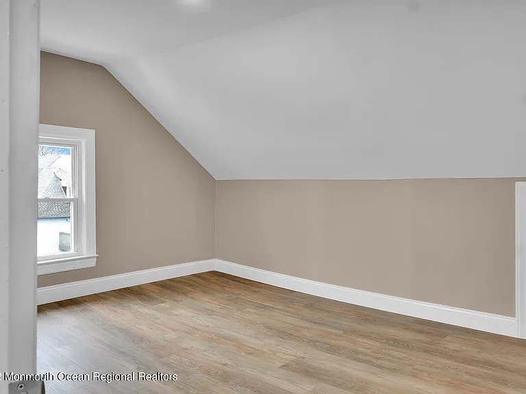 907 Bond St #2 — Photo 17