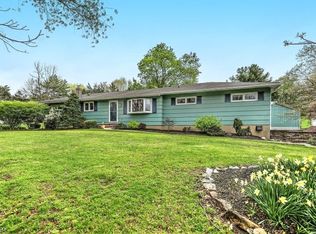 301 Branch Dr, Neshanic Station, NJ 08853