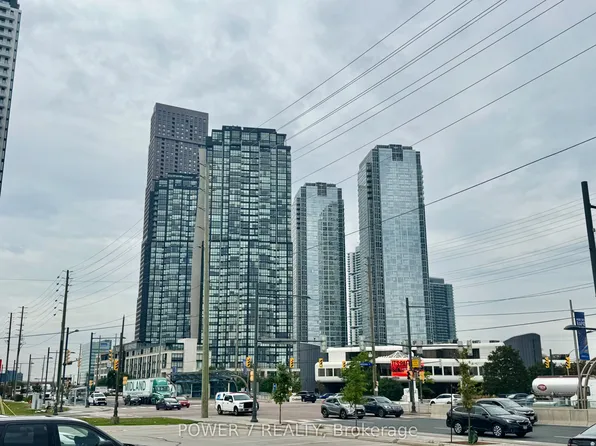 2908 Highway 7 Rd #319, Vaughan, ON L4K 1W8