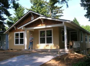 617 7th St, Lake Oswego, OR 97034