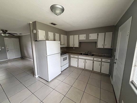 3rd image of 491 E Michigan Ave #1